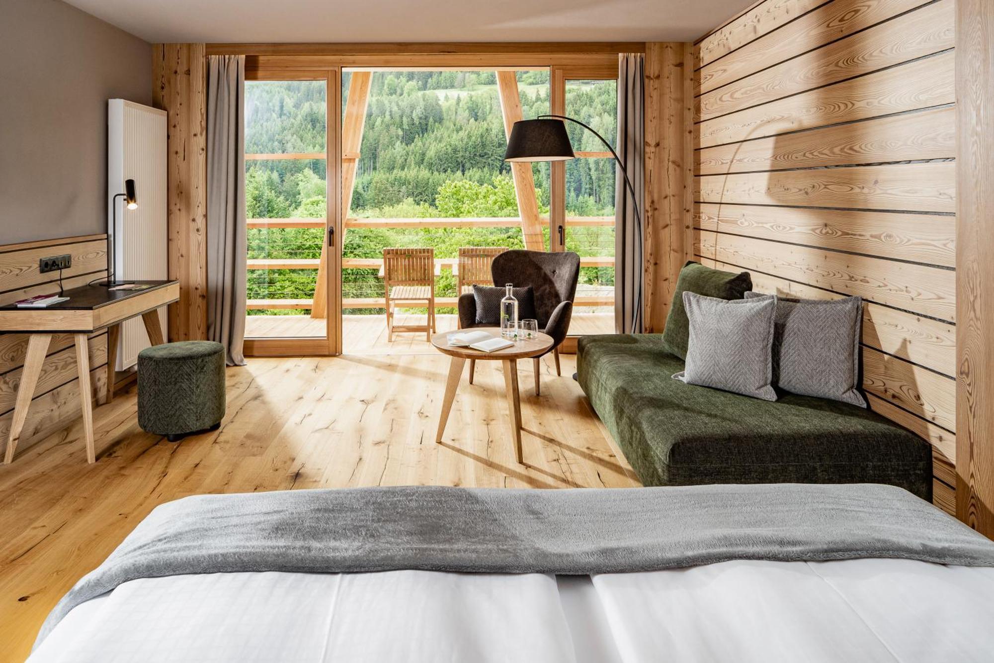 Taubers Bio Vitalhotel Chienes Exterior foto